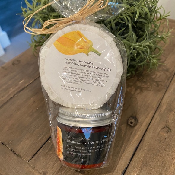 SALTSPRING SOAPWORKS BABY GIFT PACK *NEW* - Picture 2 of 6